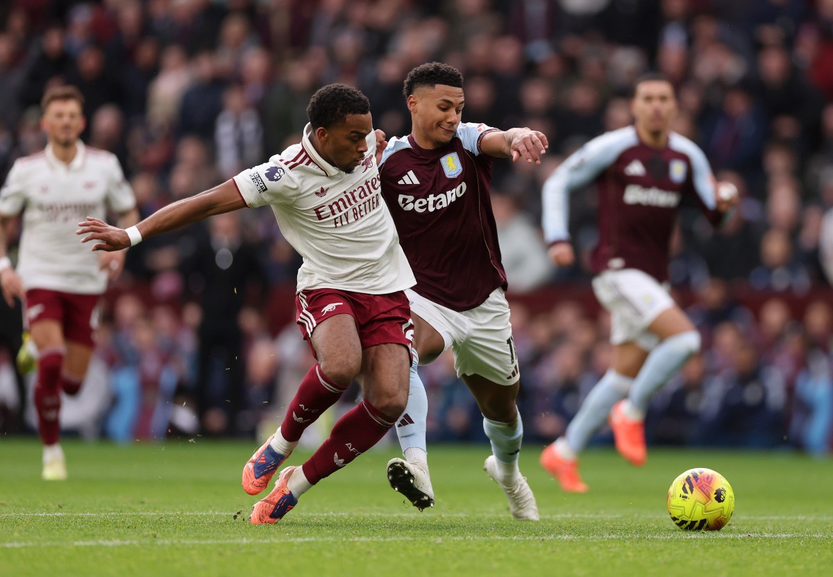 Jurrien Timber in action for Arsenal against Aston Villa