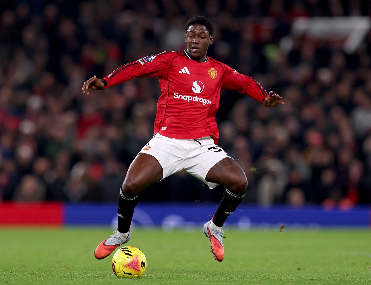 Man United midfielder Kobbie Mainoo in action