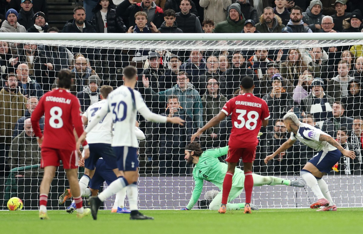Richarlison scores for Tottenham against Liverpool