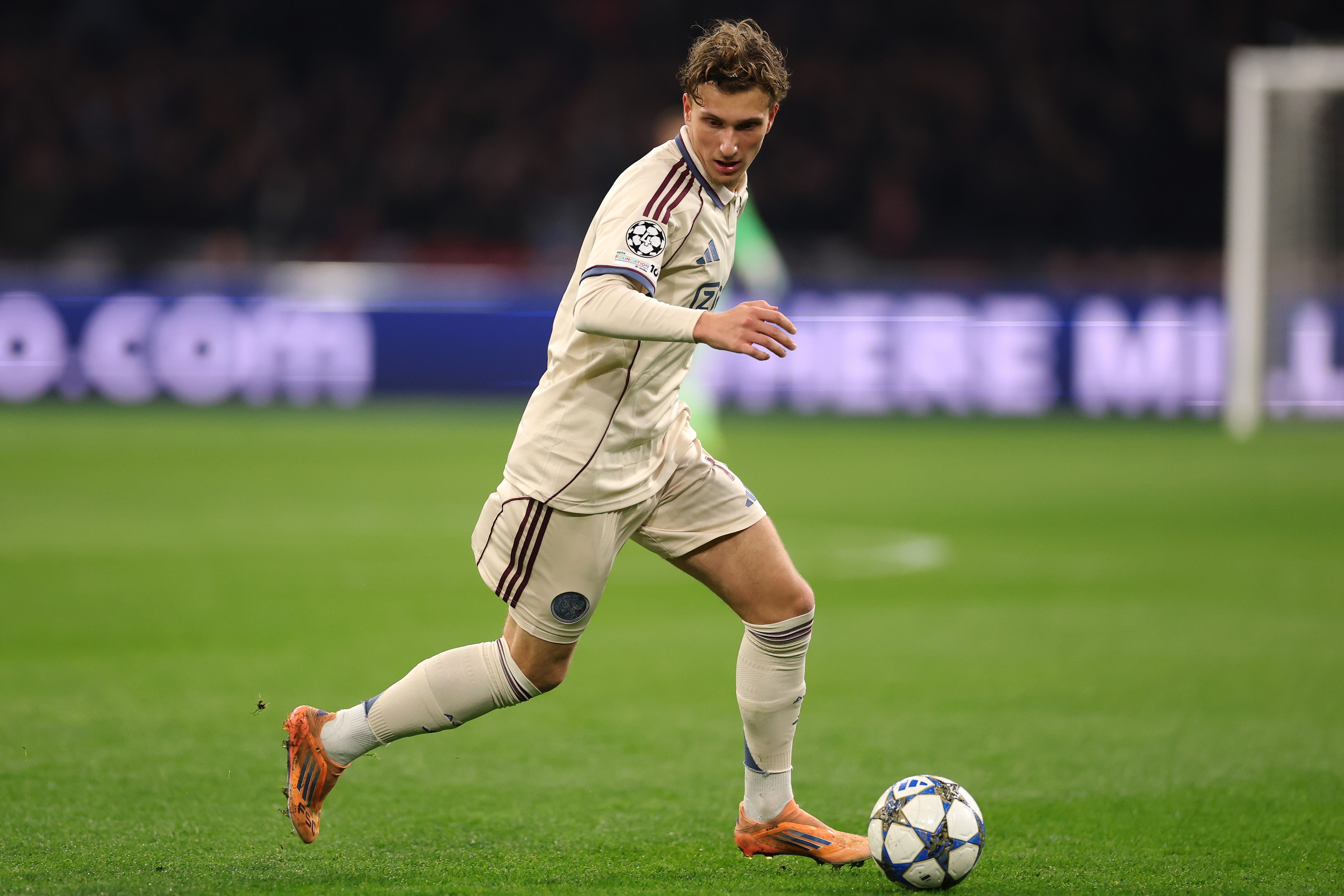 Mika Godts in action 