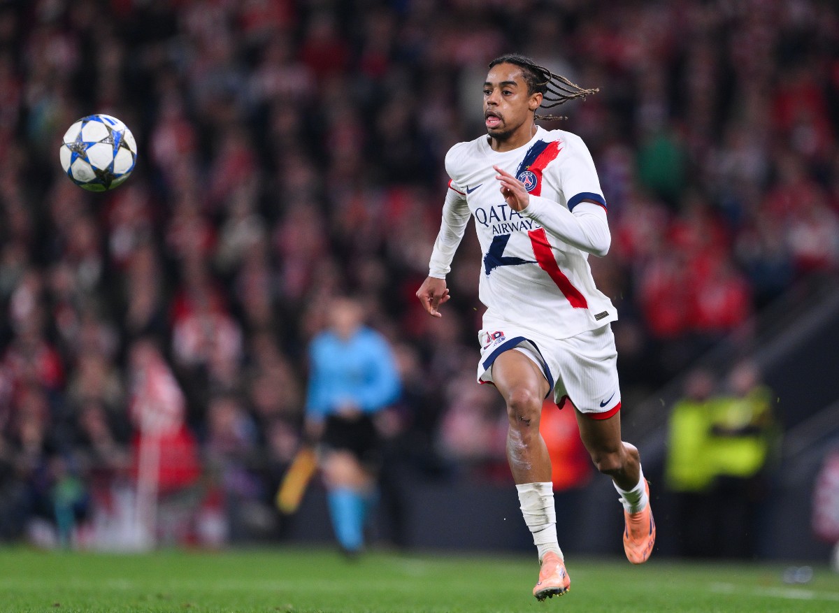 Bradley Barcola in action for PSG