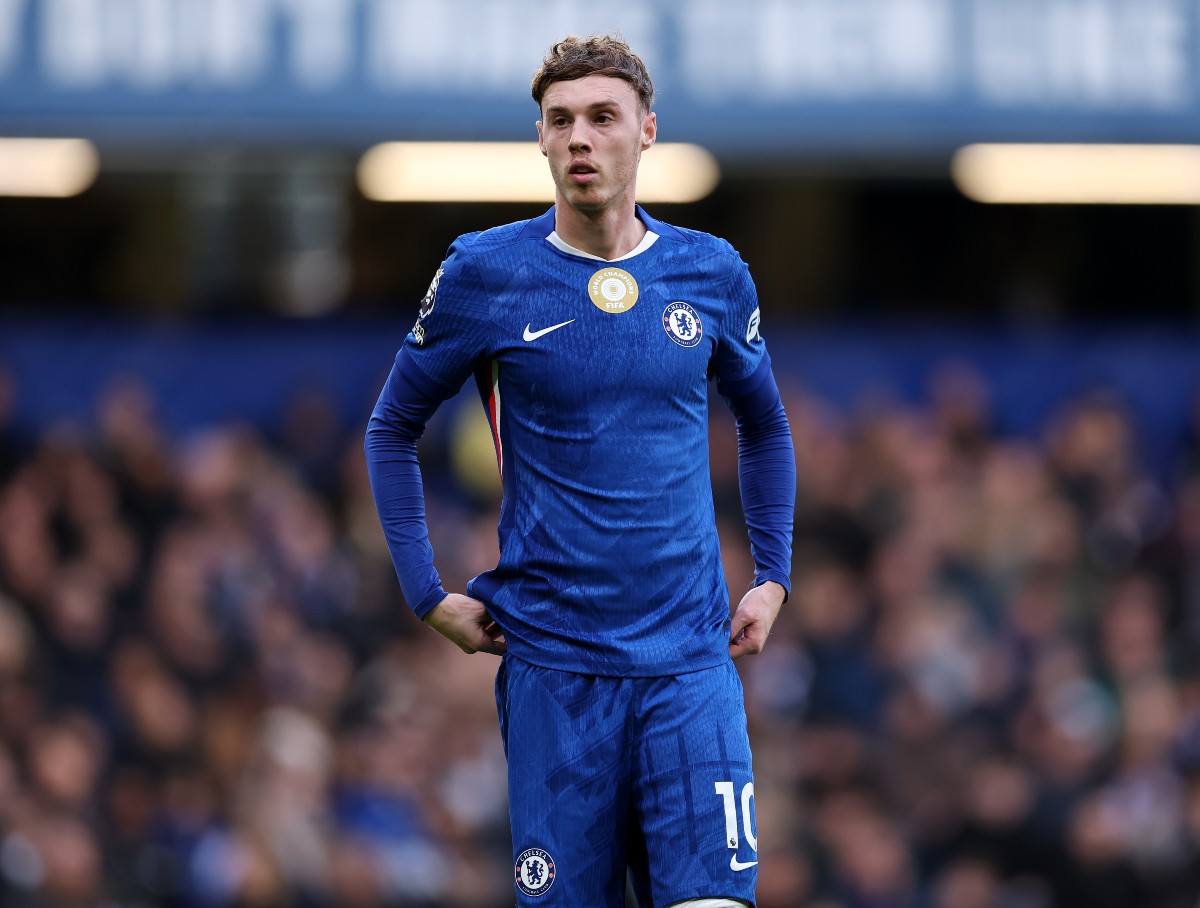 Chelsea's Cole Palmer in action against Brentford