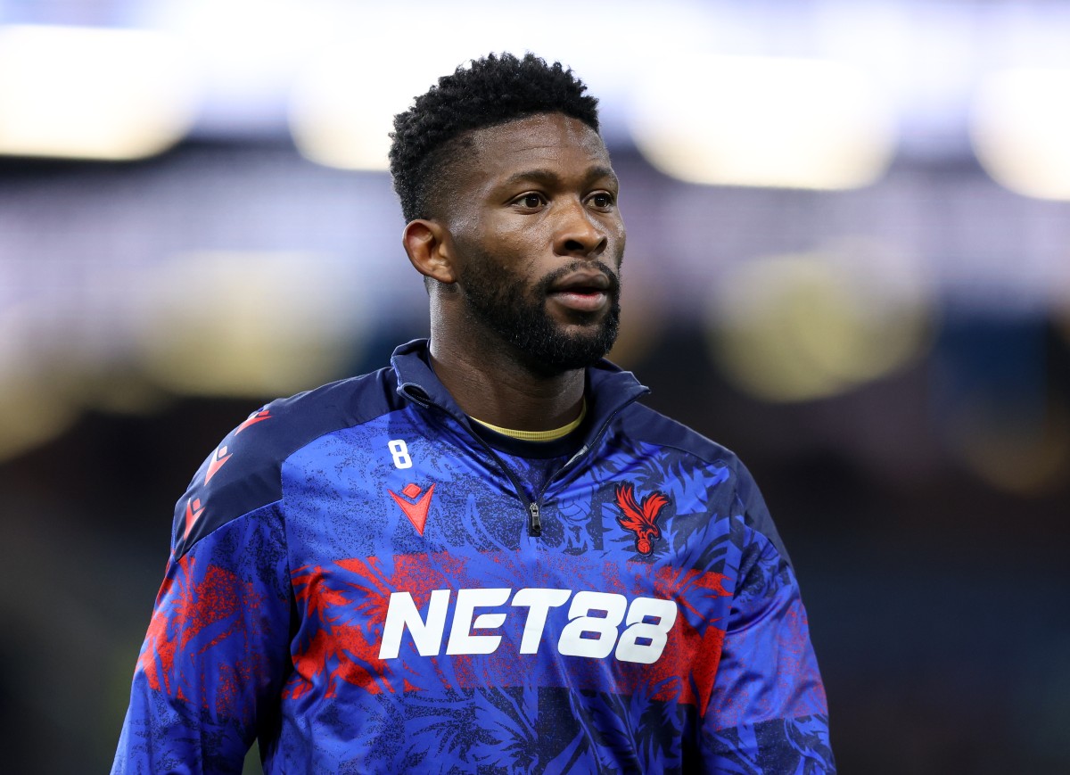Jefferson Lerma of Crystal Palace in the pre-match warm-up