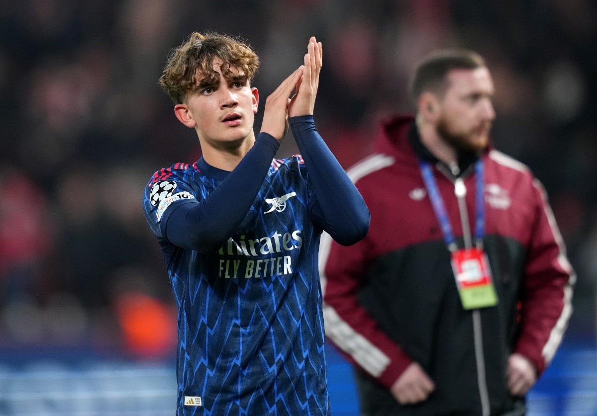 Max Dowman applauds the Arsenal fans