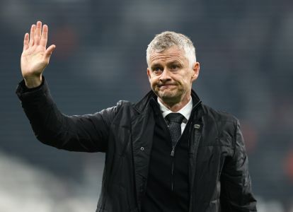 Ole Gunnar Solskjaer waves to the Besiktas fans