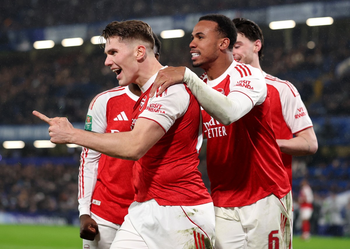 Viktor Gyokeres celebrates scoring for Arsenal against Chelsea
