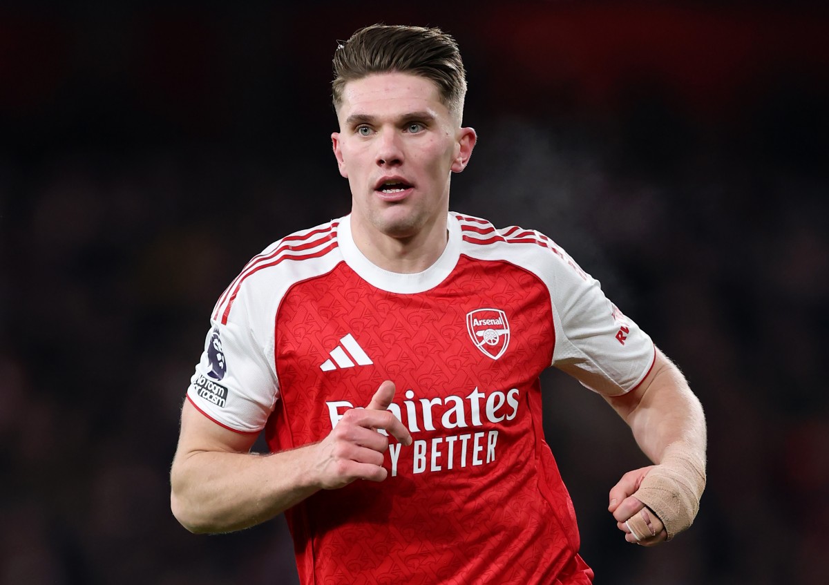 Viktor Gyokeres in action for Arsenal against Aston Villa