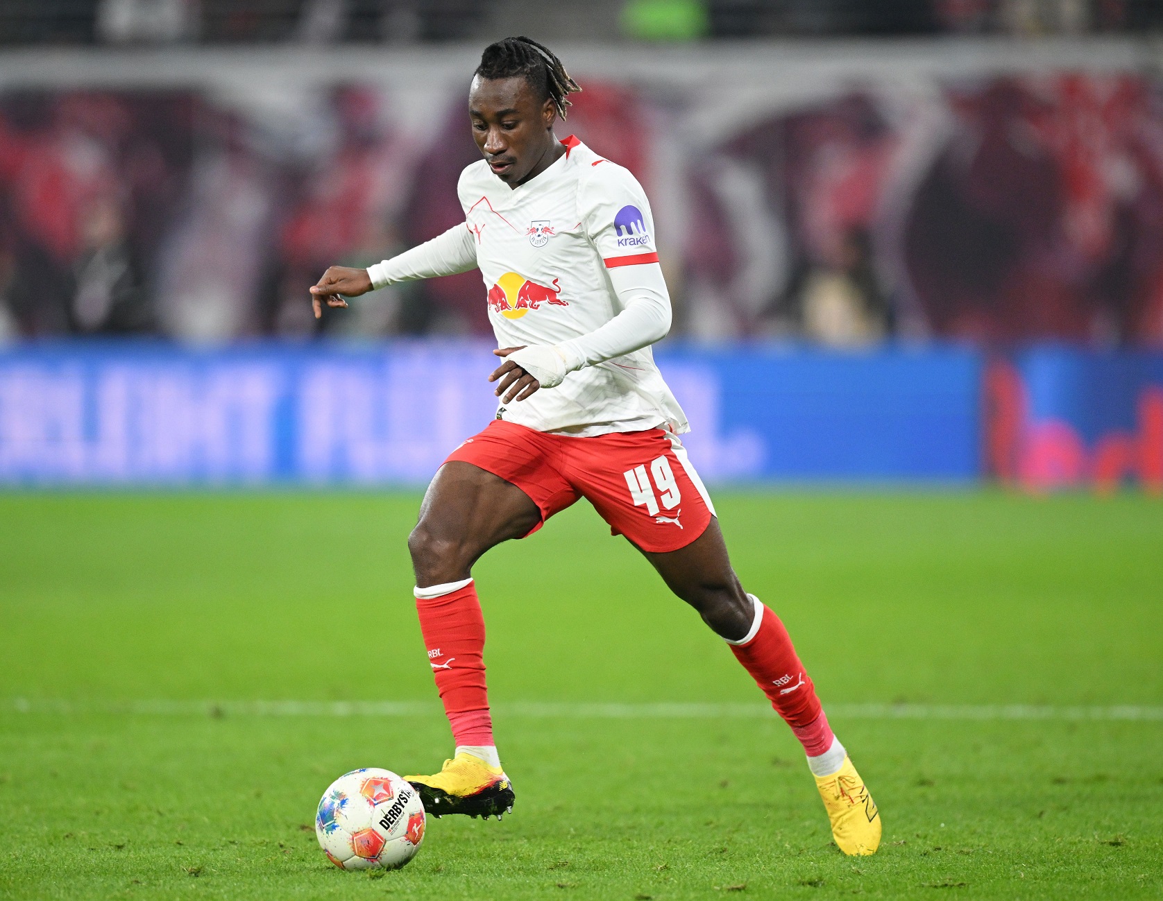 Yan Diomande of RB Leipzig in action 