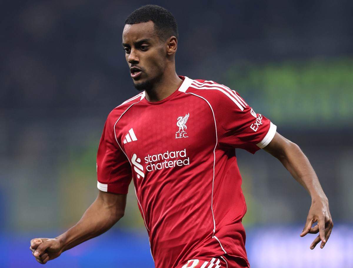 Alexander Isak in action for Liverpool