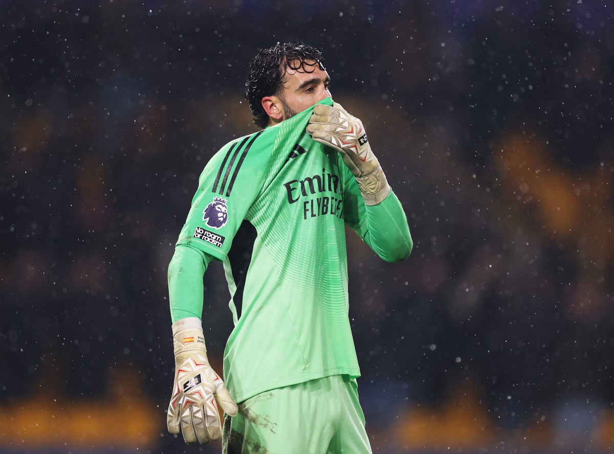 David Raya reacts after Arsenal's 2-2 draw vs Wolves