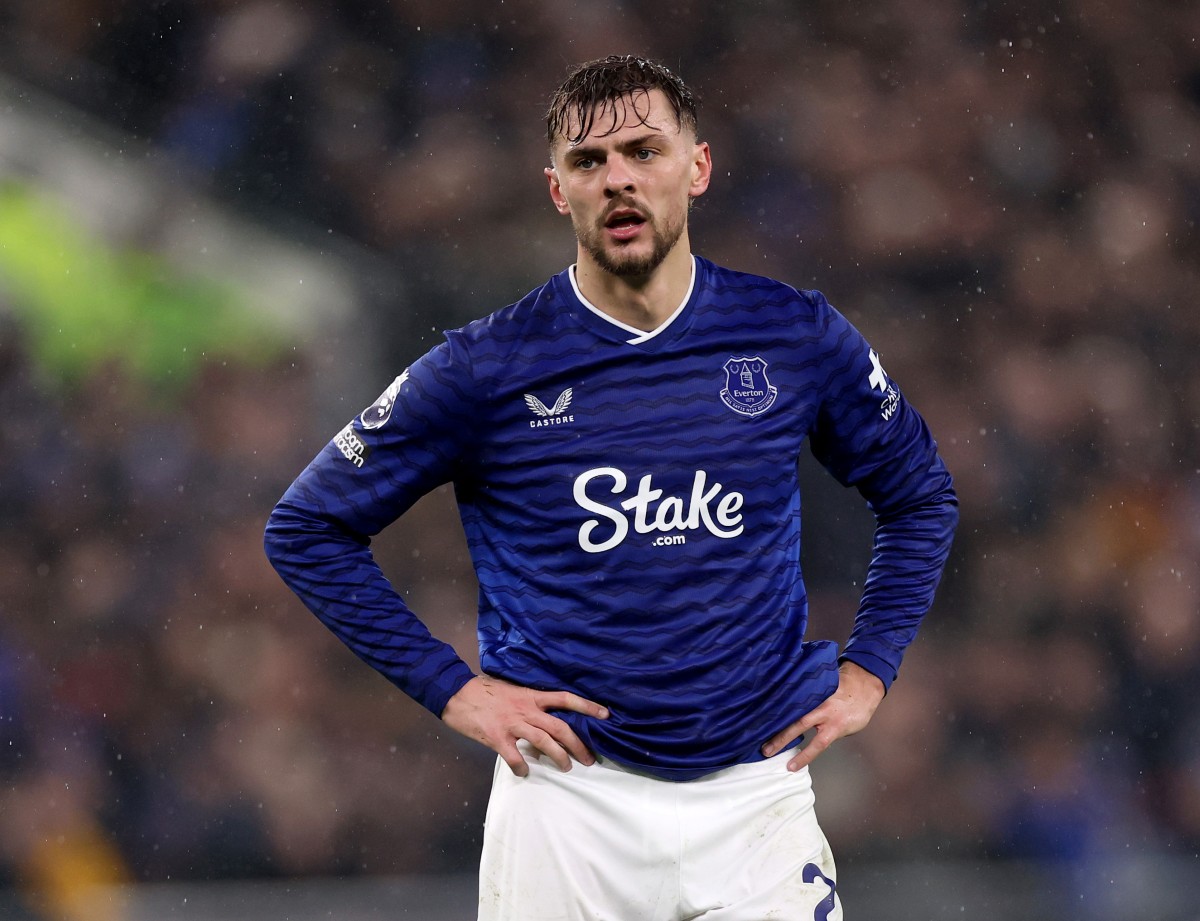 Kiernan Dewsbury-Hall of Everton