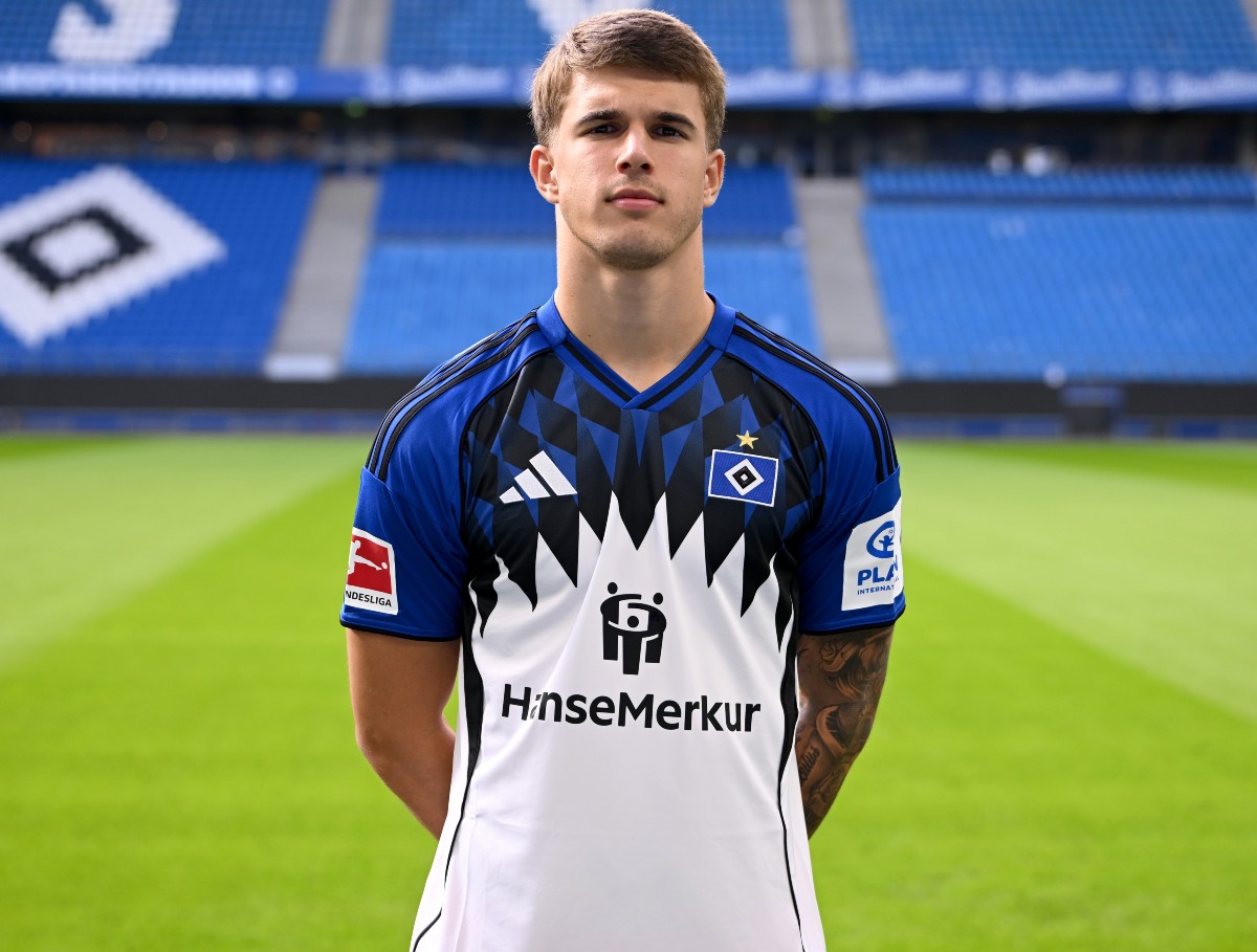 Luka Vuskovic lining up for Hamburg