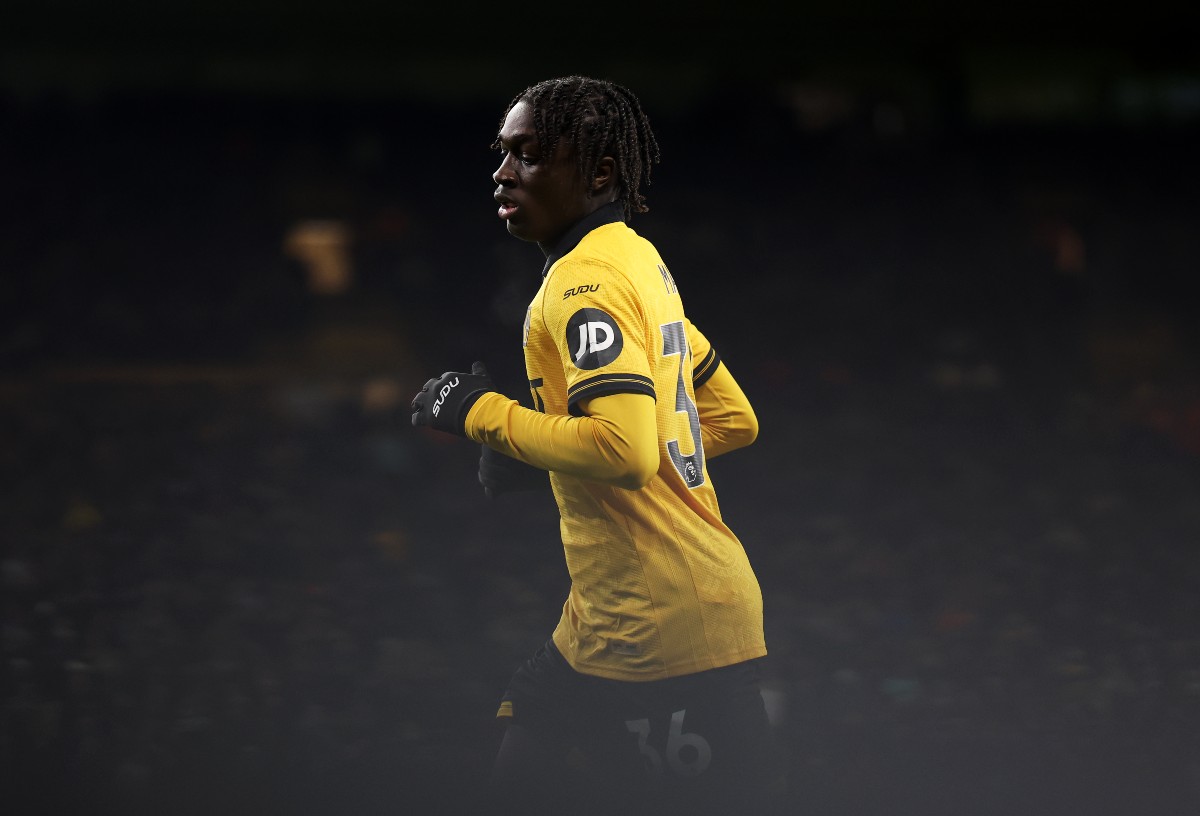 Mateus Mane in action for Wolves