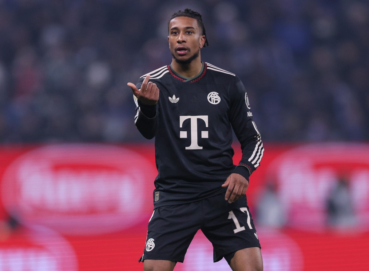 Michael Olise in action for Bayern Munich