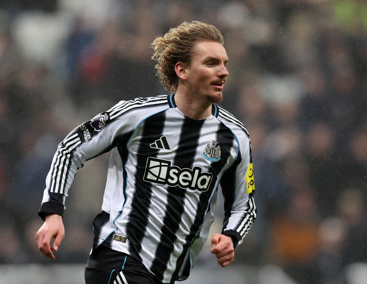 Nick Woltemade in action for Newcastle