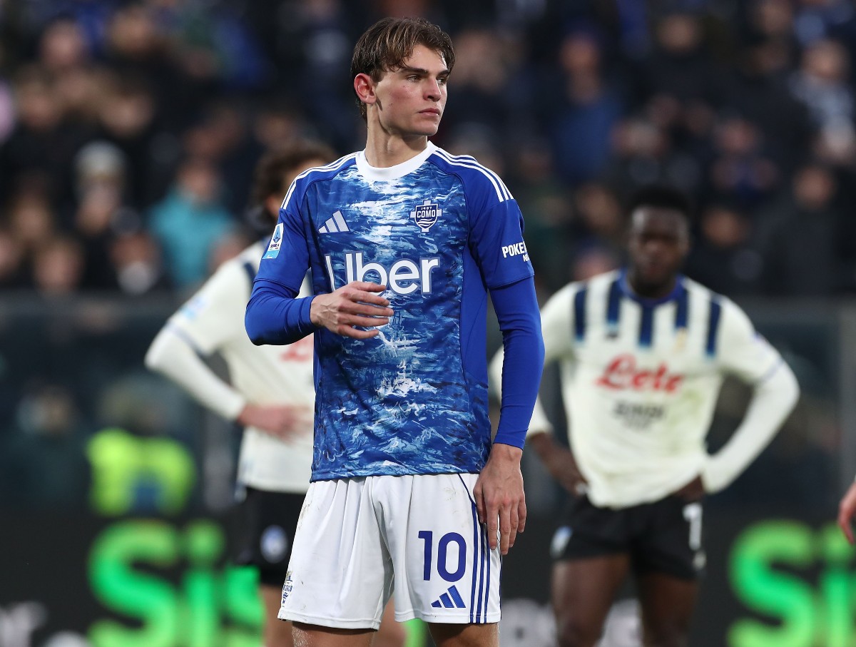 Nico Paz in action for Como