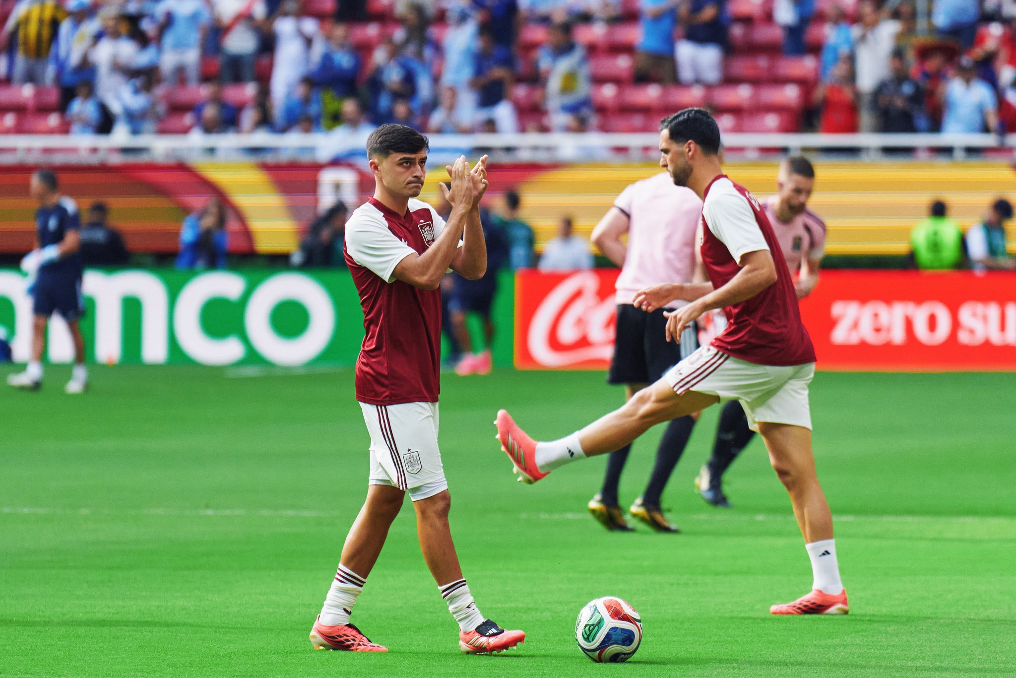 Imagem via RFEF. Pedri está quente.