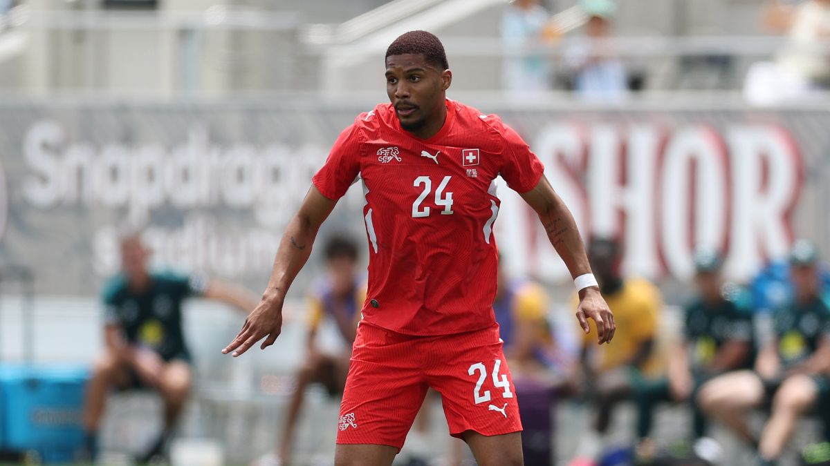 Latest: BBC say Premier League side “close in” on £17m central defender deal