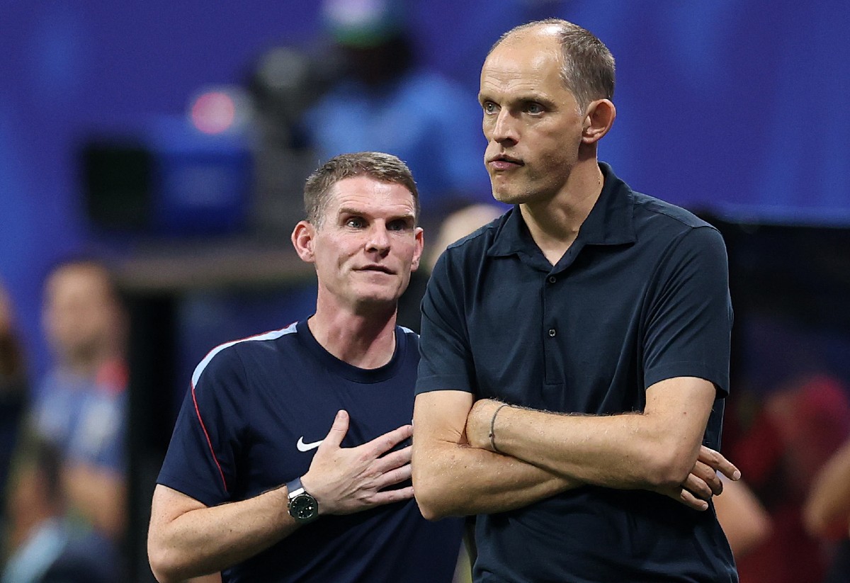 Thomas Tuchel reacts during England's World Cup defeat vs Argentina