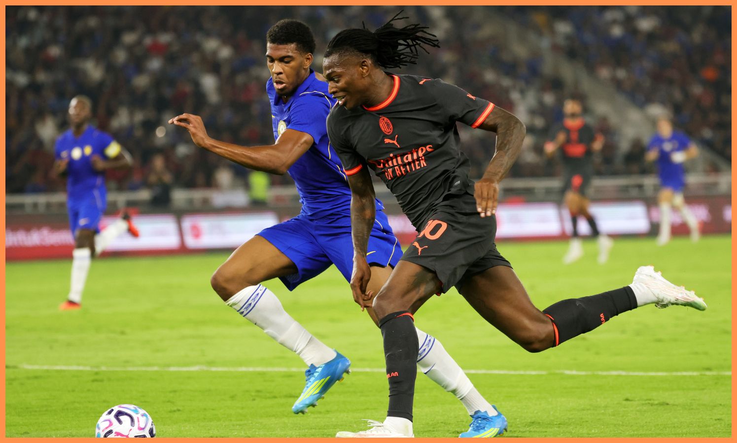 Chelsea join Liverpool and Manchester United in £43m midfielder race