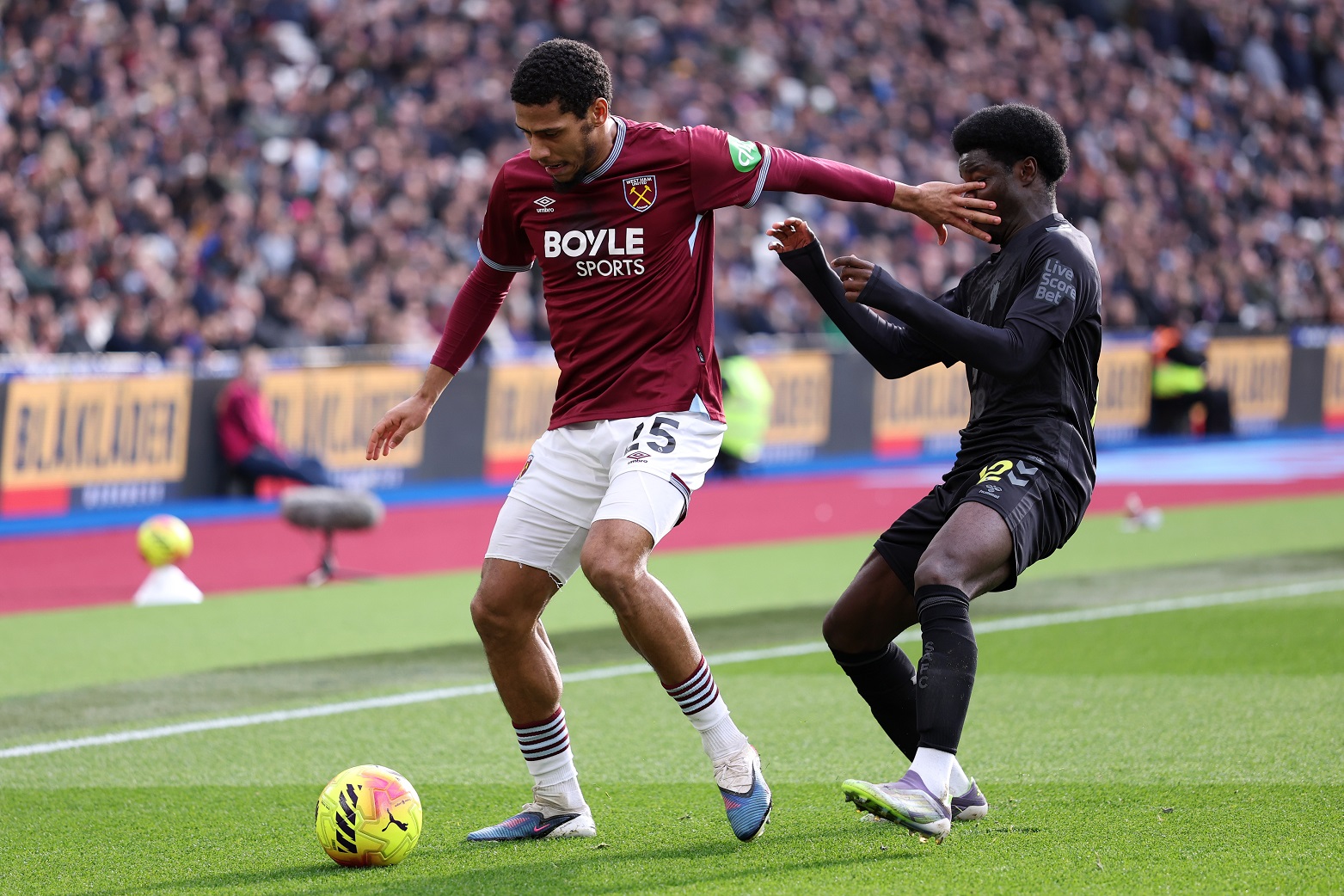 west-ham-united-v-sunderland-premier-league-1 Emery steps up centre-back search as Aston Villa target 26-year-old Frenchman