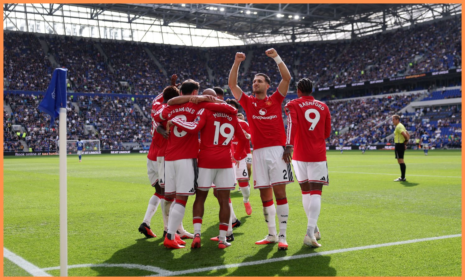 Diogo Dalot celebrates with his Man Utd teammates