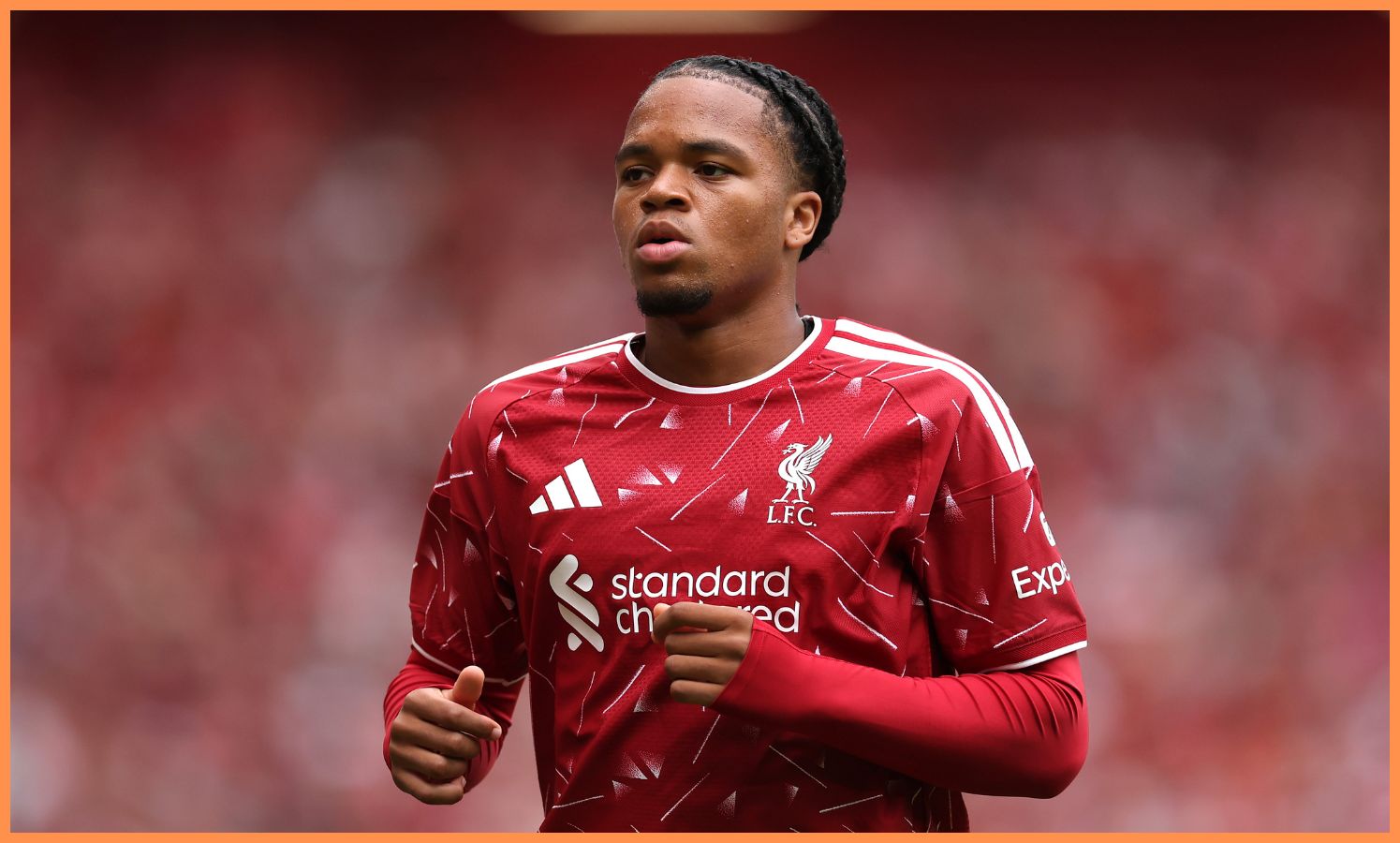 O extremo do Liverpool, Rio Nikumoha, em ação