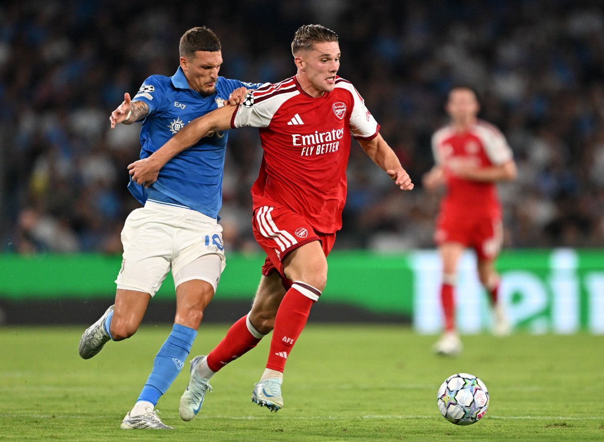 Video: Arsenal star appears to snub Arteta amid claims he’s “p*****d off”