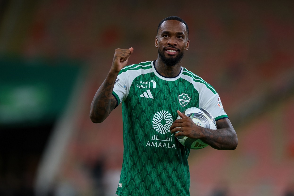 Ivan Toni do Al Ahly
