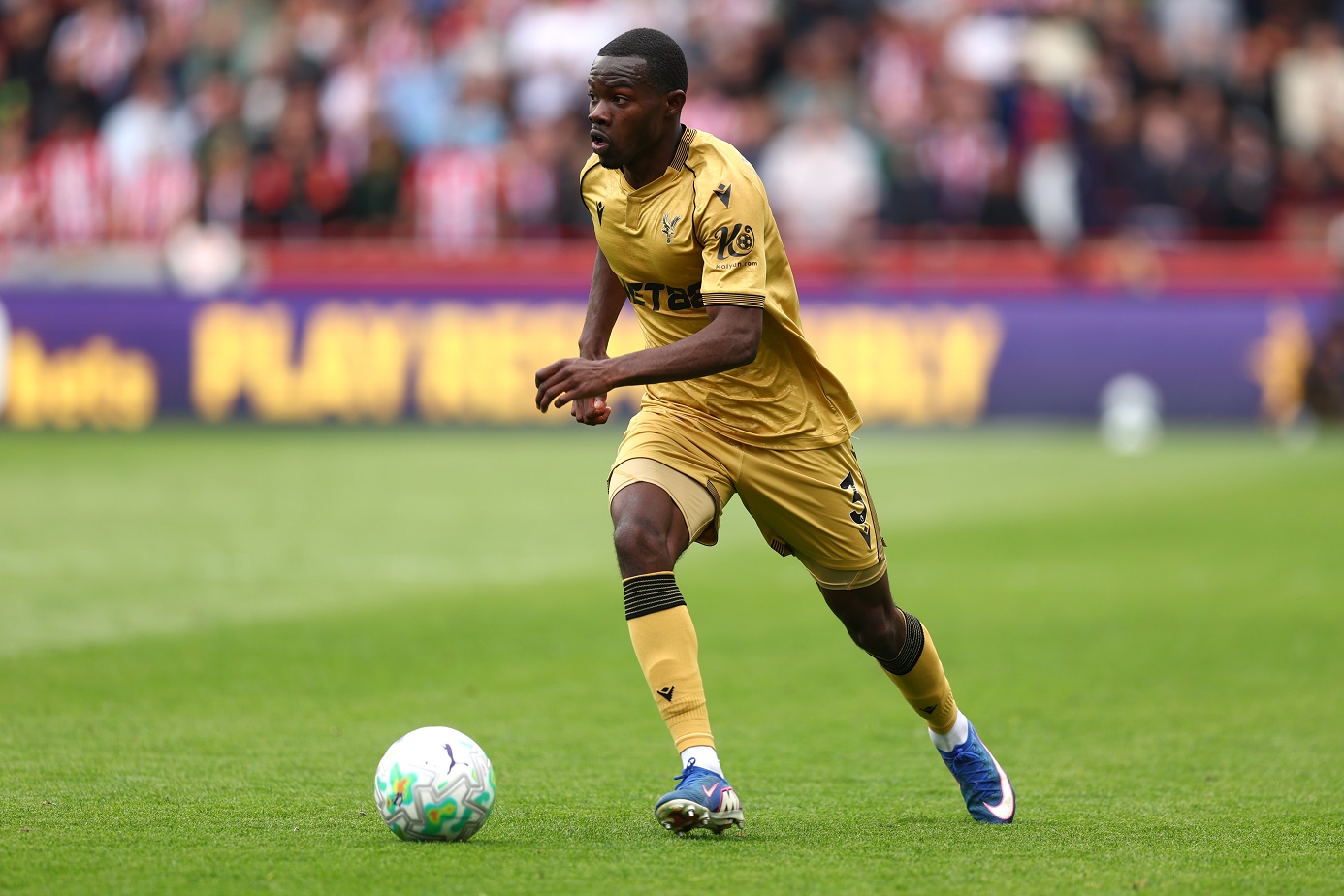 Dyeric Mitchell do Crystal Palace 