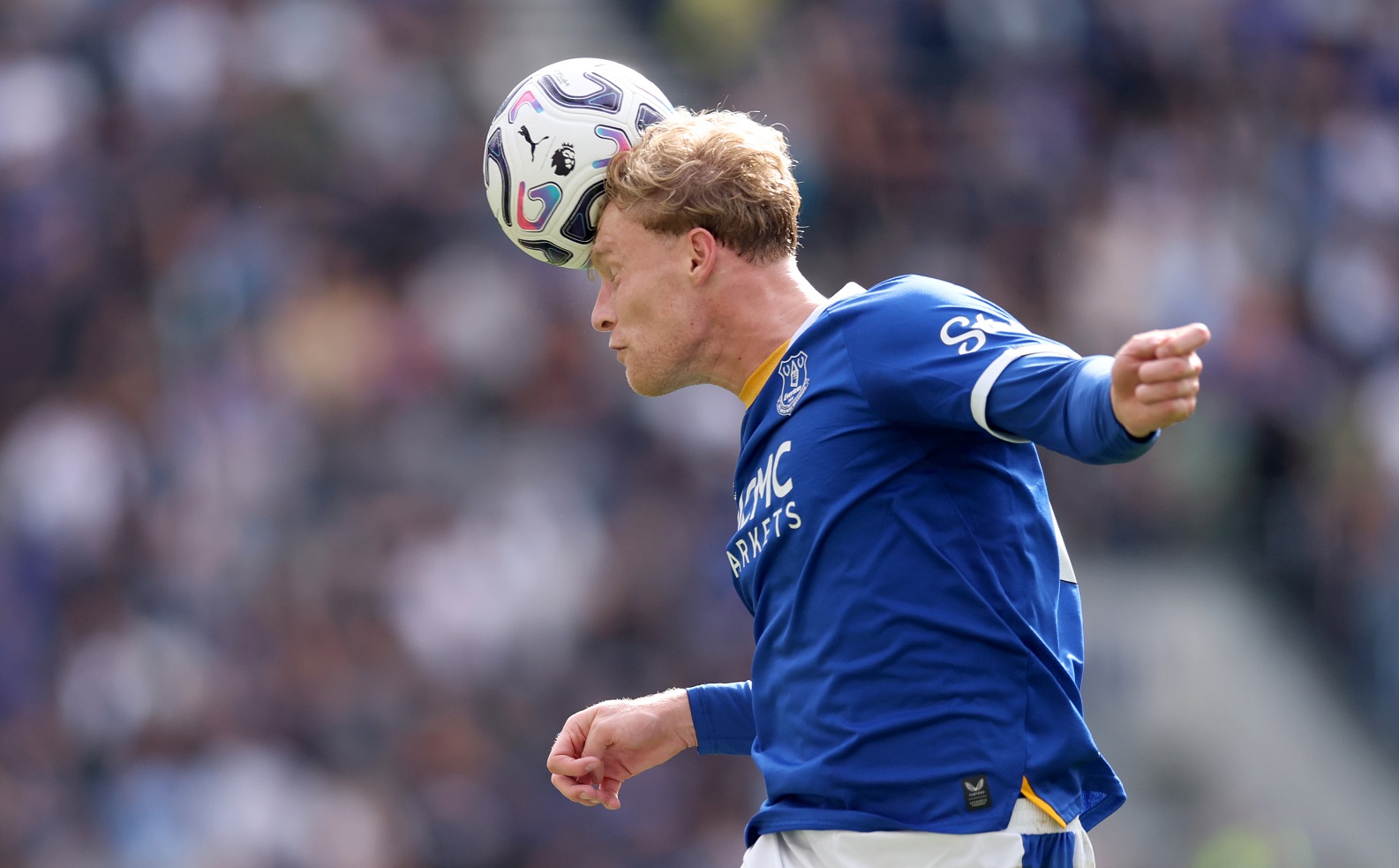 everton-v-manchester-united-premier-league-2026-27-4 24-year-old defender is back on Man United radar after returning to form