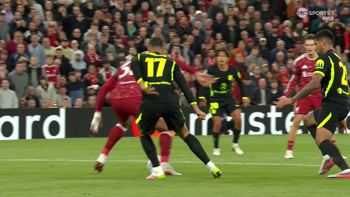 Watch: Ronald Araujo produces stunning backheel assist for Dominik Szoboszlai to level Liverpool vs Atletico Madrid