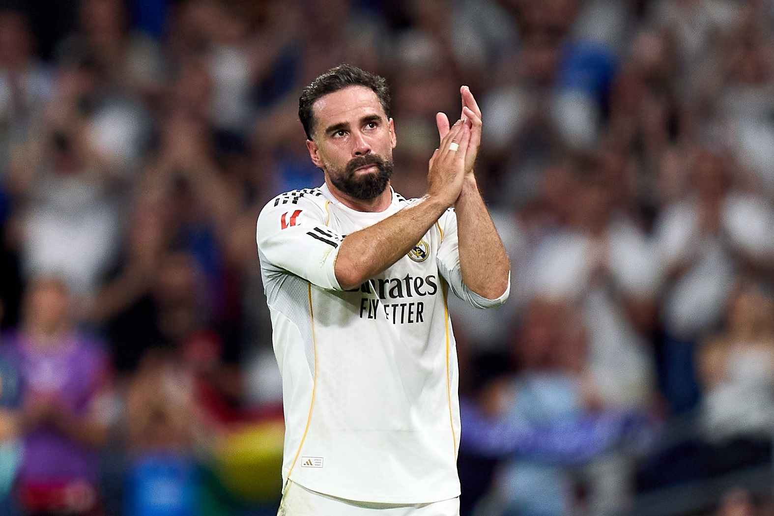Liverpool linked with free agent right-back with illustrious Champions League history