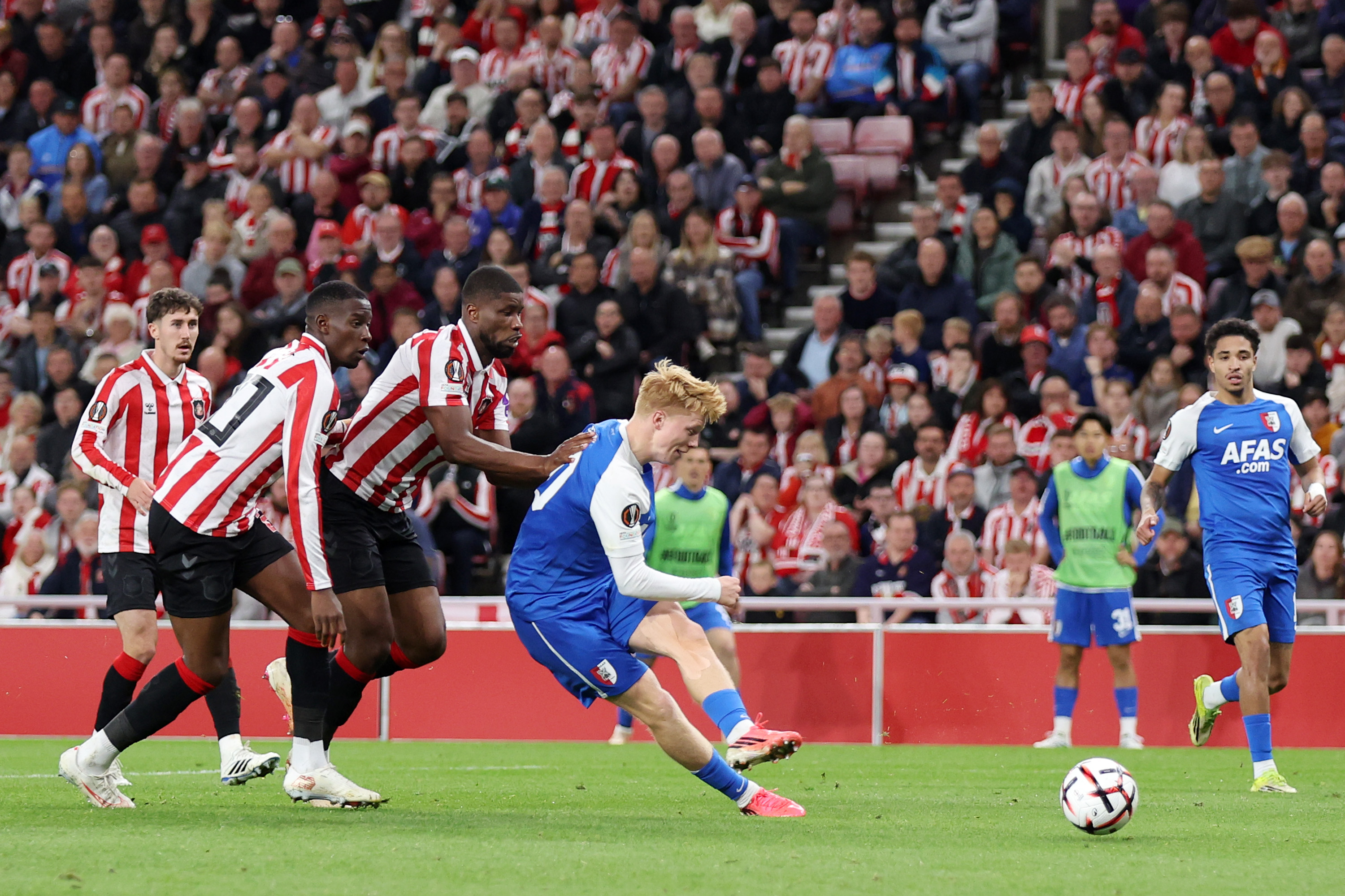 sunderland-afc-v-az-alkmaar-uefa-europa-league-2026-27-league-phase-md1 Liverpool representatives at Europa League match as they eye potential €60m transfer